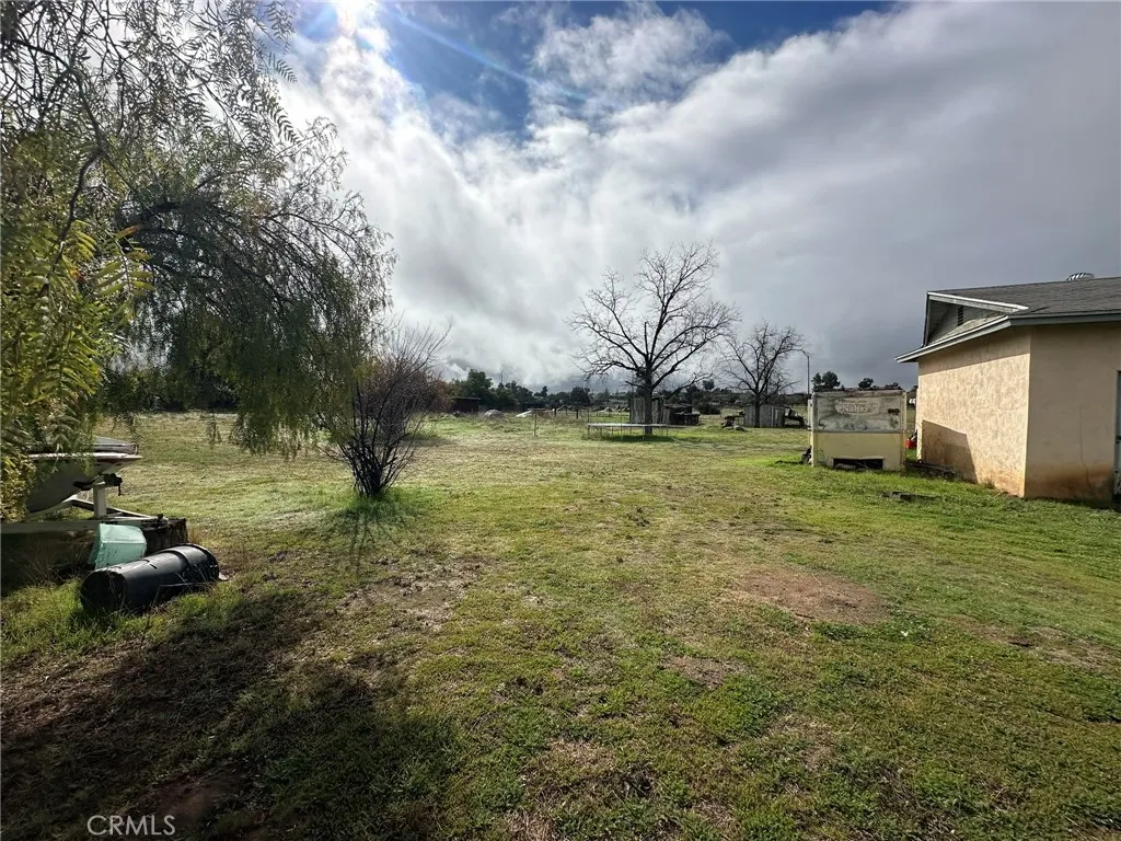 27890 Greenwald Avenue, Perris, California 92570 home-pic-2